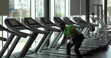 Luzowanie obostrzeń w Anglii.