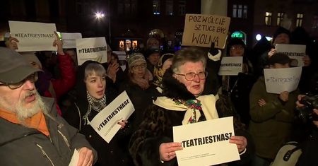 “Decyzja polityczna”. Protest przeciwko odwołaniu dyrektora Teatru Słowackiego w Krakowie