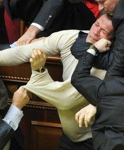 Wstyd! Ci politycy zachowali się skandalicznie! Pobili się na wizji