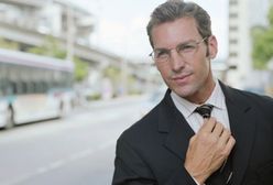 Windykator: bezwzględny typ czy gładki urzędnik? A może wyrozumiała kobieta?