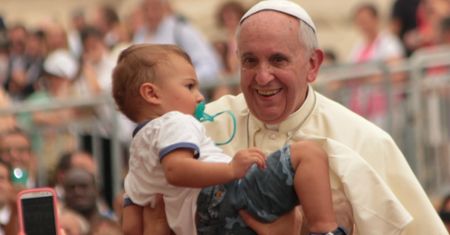 Chętni zobaczyli apartament, w którym zatrzyma się papież Franciszek