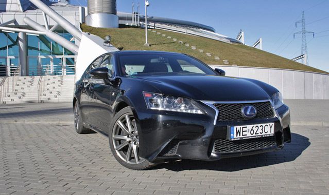 Lexus GS 450h F Sport: trzy w jednym