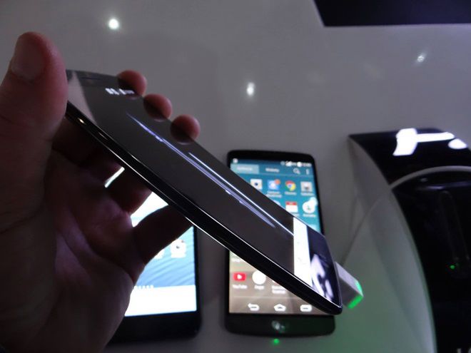 CES 2015: LG G Flex 2 - kolejny nieprzypadkowo zakrzywiony smartfon z Korei