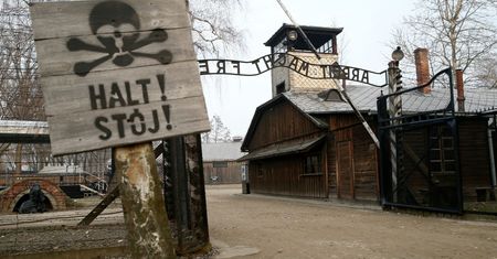 "New York Post" napisał o "polskim obozie". Jest reakcja Muzeum Auschwitz