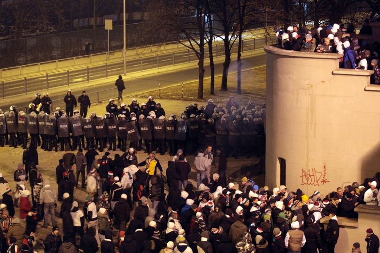 Protest kibiców. Policja zatrzymała dwie osoby