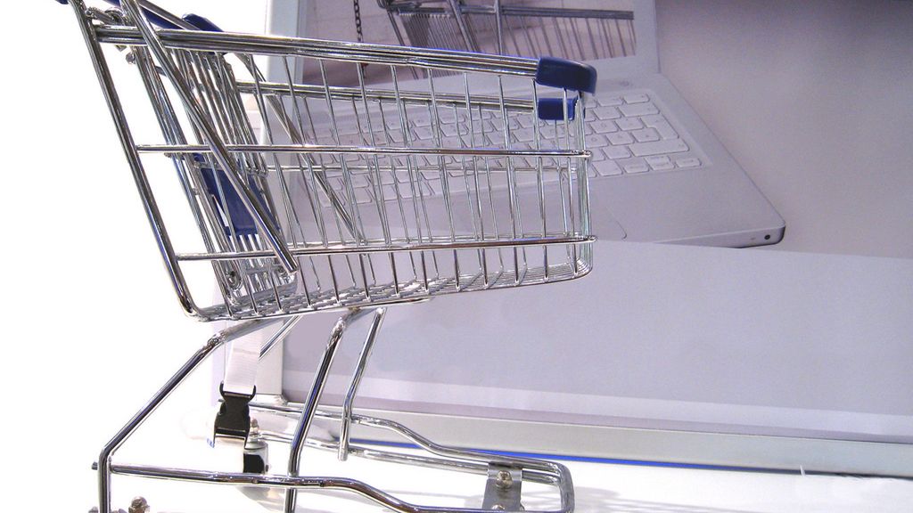 Jak bez problemu zwrócić towar zakupiony w sklepie internetowym? 1