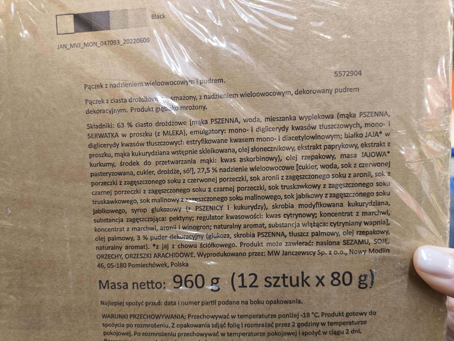 Skład pączków z Lidla zajmuje cały tył opakowania