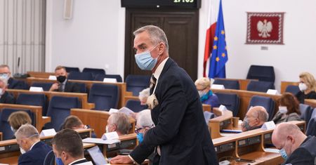 Piątka dla zwierząt. Ustawa może trafić do zamrażarki