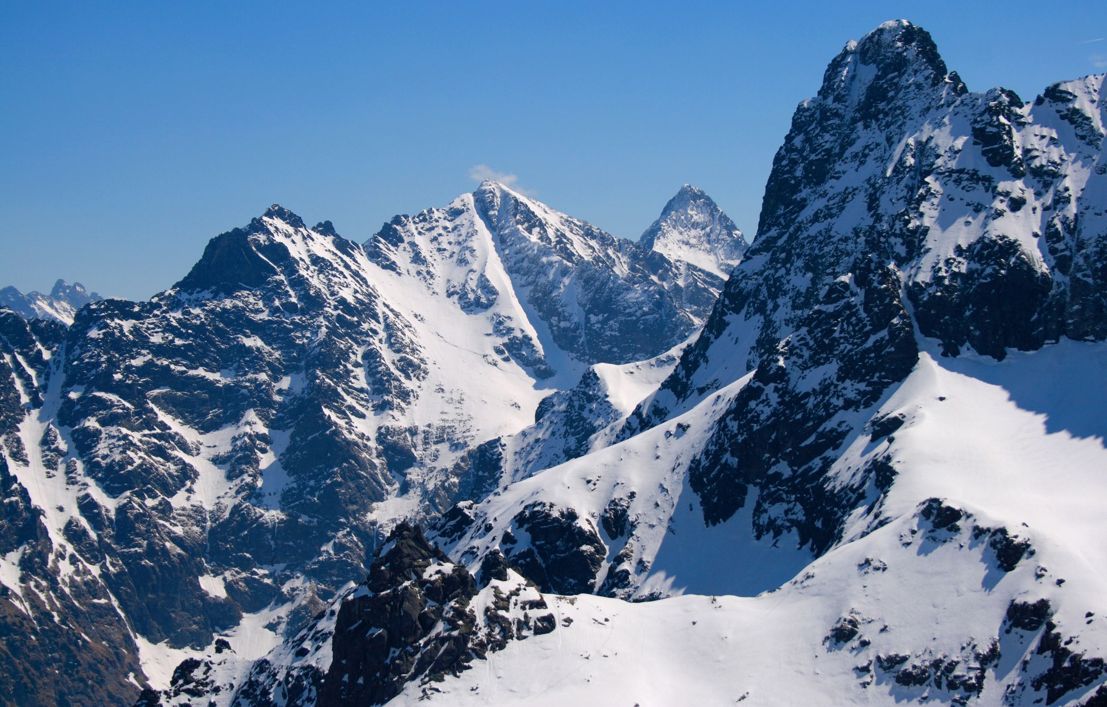 W czasie wypraw w Tatry trzeba zachować szczególną ostrożność