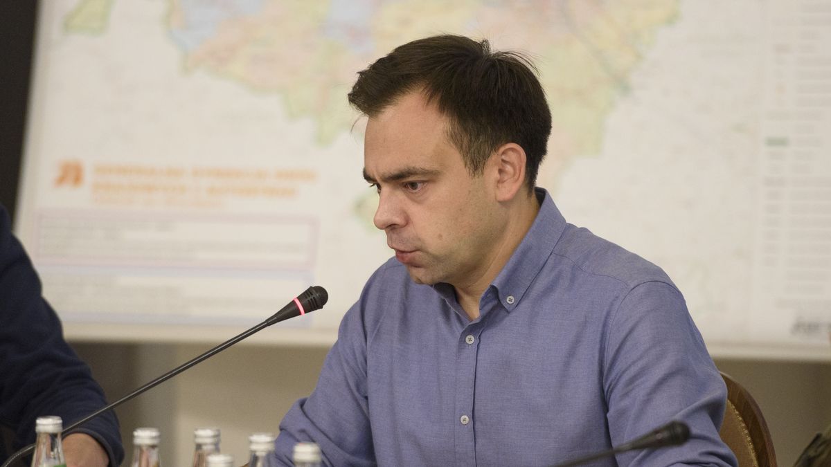 Minister of Finance Andrzej Domanski speaks as he takes part in a meeting of the crisis staff at the Voivodeship Office in Wroclaw, Poland, on September 18, 2024. The Polish government calls a special meeting after Prime Minister Tusk orders the government to prepare an ordinance to declare a state of natural disaster over floods in the country. (Photo by Aleksander Kalka/NurPhoto via Getty Images)