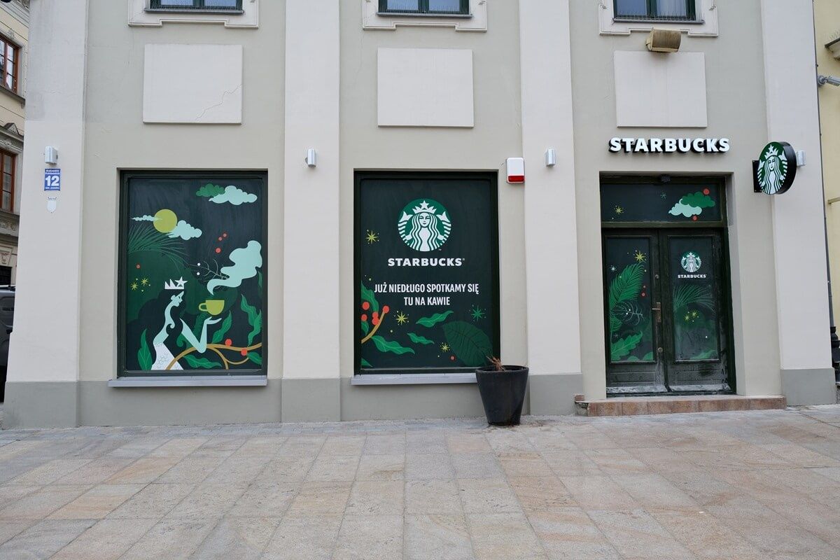 Kawiarnia Starbucks przy deptaku w Lublinie