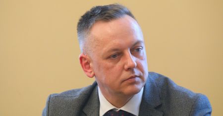 "Wycisną go jak cytrynę". Były szef wywiadu o sprawie Szmydta