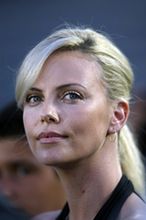 Charlize Theron zakochana w Batmanie?