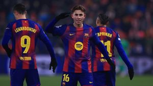 Zmienne szczęście "Lewego". Problemy FC Barcelony w Pradze