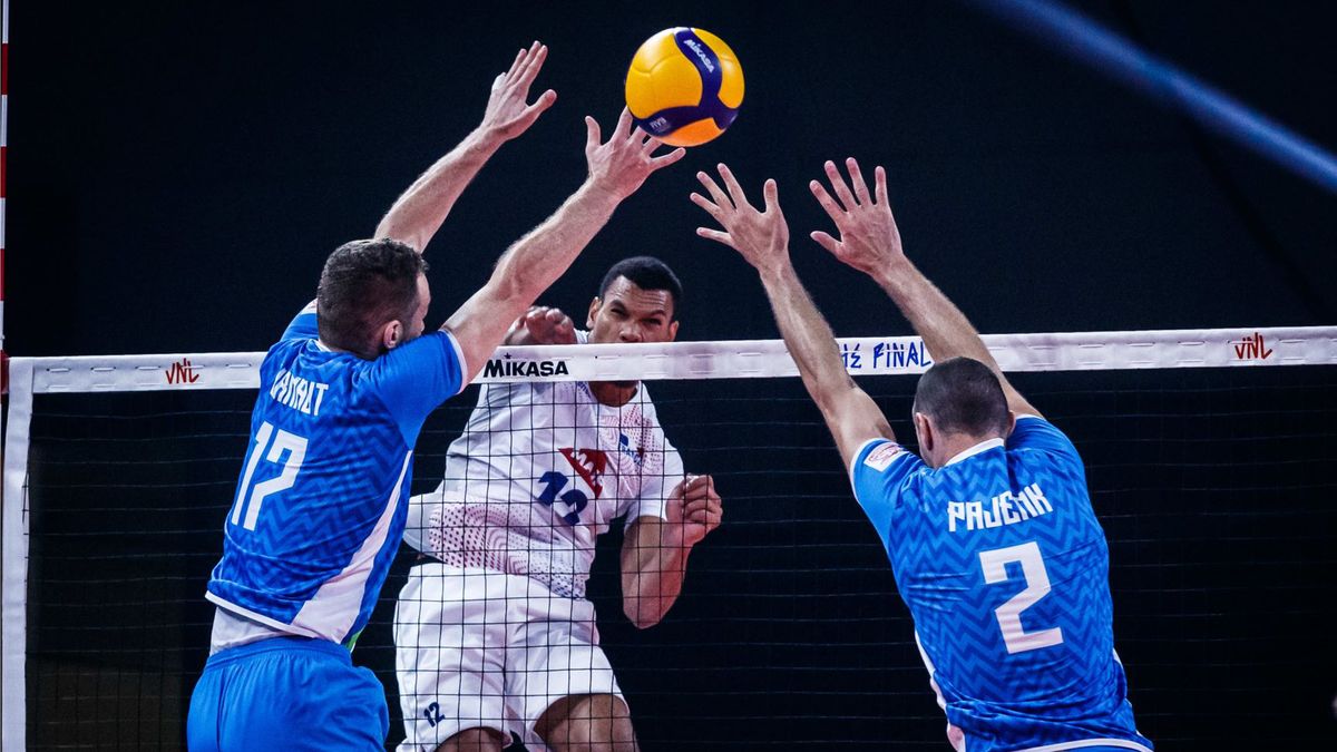 Zdjęcie okładkowe artykułu: Materiały prasowe / FIVB / Na zdjęciu: atakuje Stephen Boyer