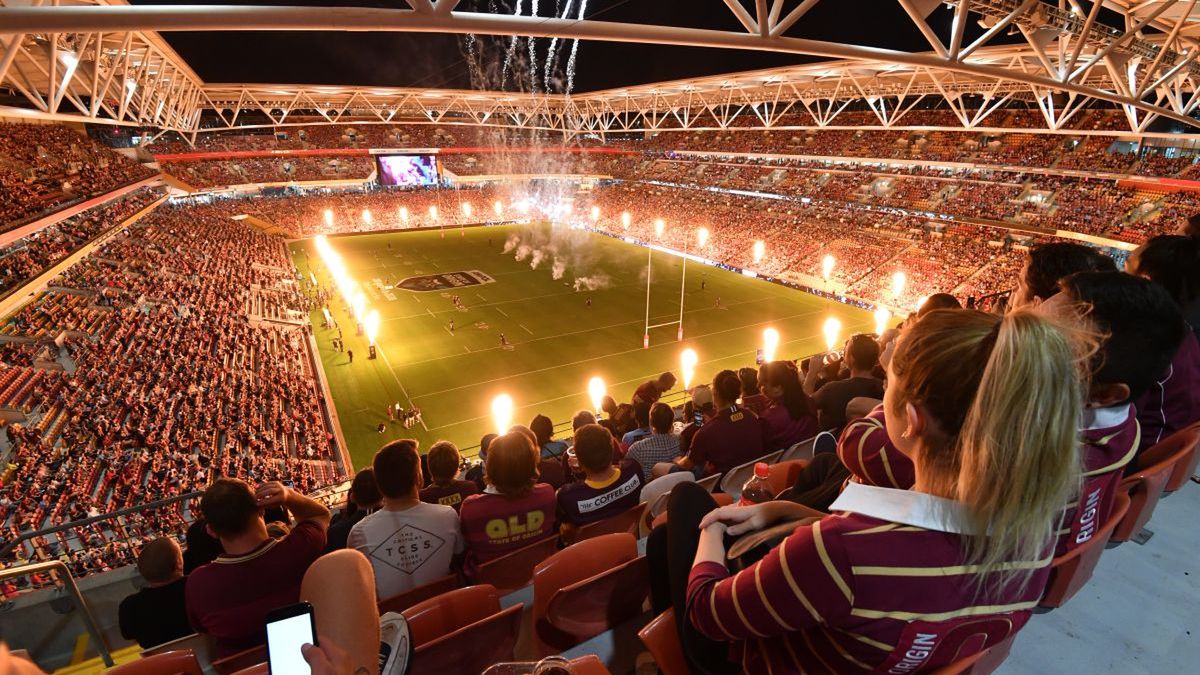 Zdjęcie okładkowe artykułu: PAP/EPA / DARREN ENGLAND / Na zdjęciu: stadion w Brisbane. Mecz Queensland Maroons - New South Wales Blues obejrzało 49 155 kibiców