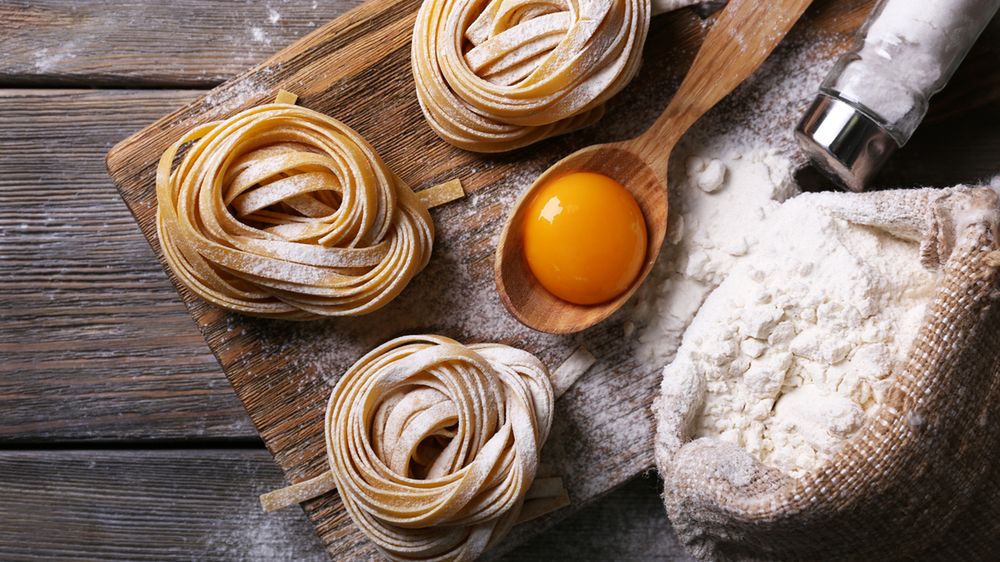 Surowy makaron jajeczny (wzbogacony)