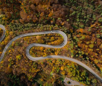 Bieszczadzkie serpentyny - jedna z najbardziej krętych dróg w Polsce. Na co uważać?