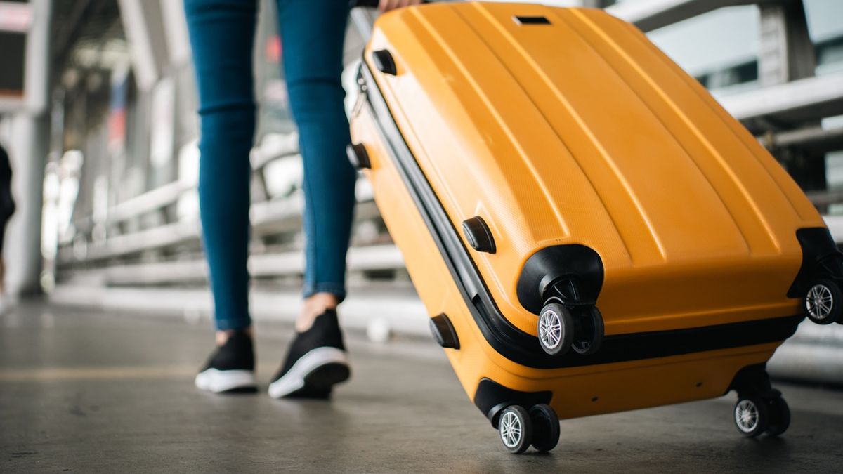 Jak prawidłowo czyścić bagaż po każdej podróży?
