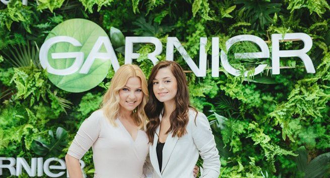 Kasia Bujakiewicz i Agnieszka Więdłocha w kampanii „#Naturalnierazem” kosmetyków Garnier