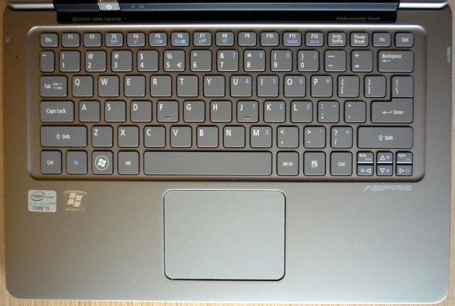 Acer Aspire S3 - klawiatura i touchpad