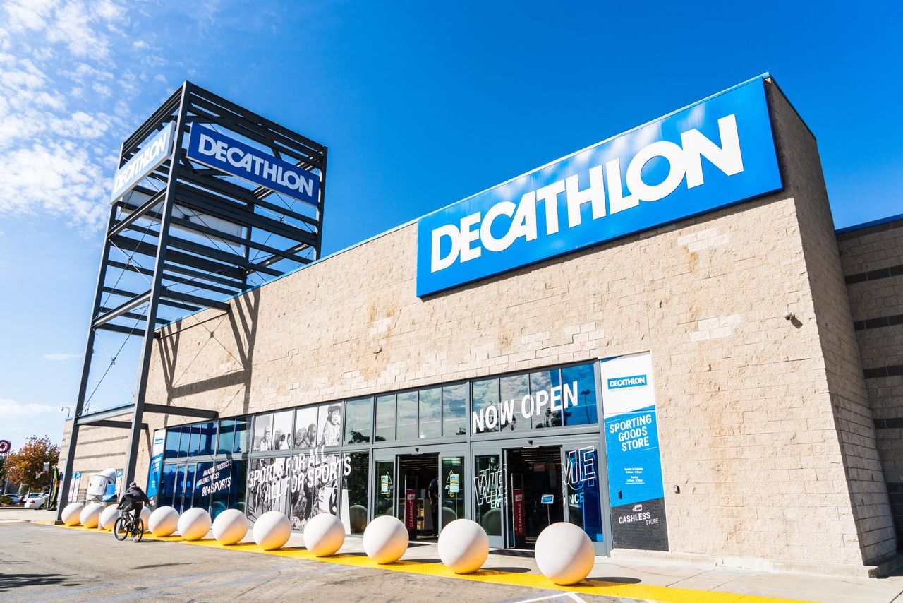 Decathlon zawiesza działalność w Rosji. Wskazuje na problemy z zaopatrzeniem