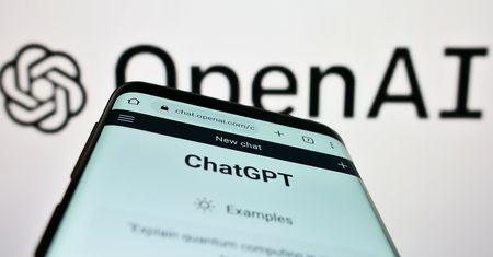ChatGPT ma problem. Sztuczna inteligencja sypie plagiatami