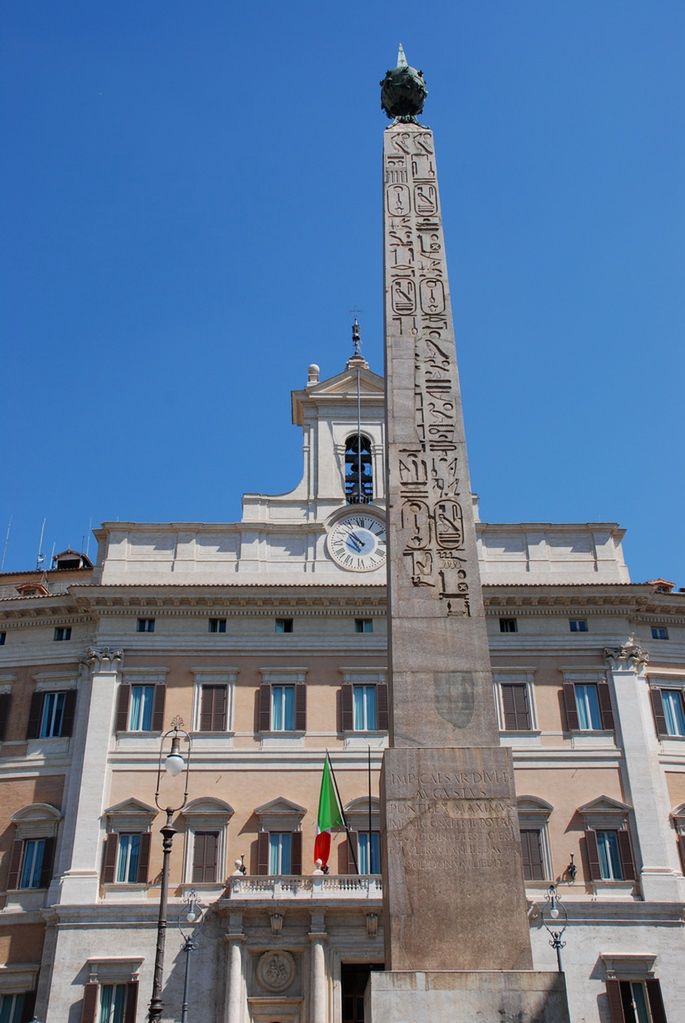 Obelisk, który służył za wskazówkę w Solarium Augusti.