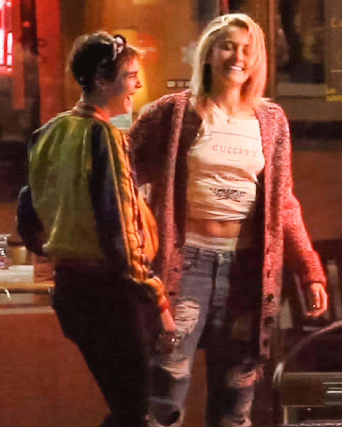 Cara Delevingne i Paris Jackson Kiss całowały się na ulicy. Towarzyszyli im Macaulay Culkin i Brenda Song (BACKGRID/FORUM)