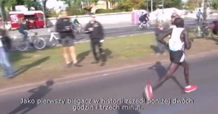Kenijczyk Dennis Kimetto ustanowił nowy rekord świata w maratonie w Berlinie