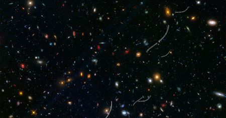 Asteroidy jako bohaterowie drugiego planu na zdjęciach teleskopu Hubble'a