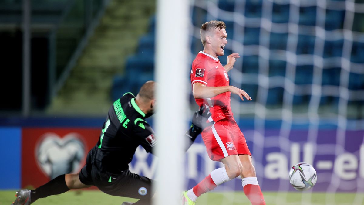 PAP / Leszek Szymański / Na zdjęciu od lewej: Elia Benedettini i Karol Świderski