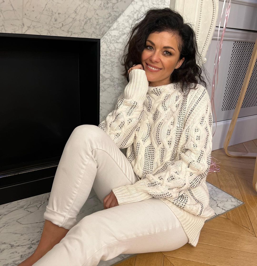 Cichopek w białym zestawie