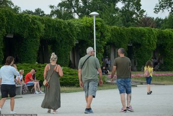 Szybki marsz kluczem do długowieczności? Badania potwierdzają