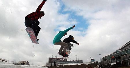 Globus Ski: Bezpłatne warsztaty dla snowboardzistów i freeskierów