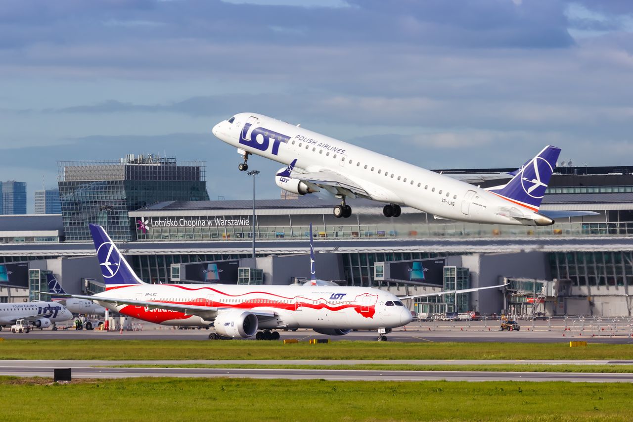 Reforma PIP. LOT nie boi się kontroli umów B2B stewardess i pilotów