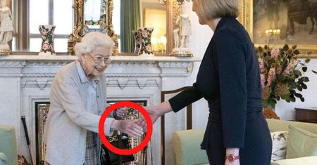 Ostatnie zdjęcie królowej Elżbiety II. Jeden detal budził niepokój