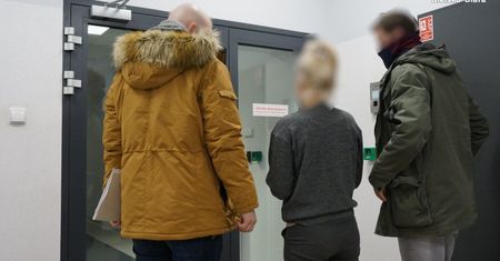 Bielsko-Biała. Wandal zniszczył trzy auta. Bojową "obrończynię" też czeka sąd