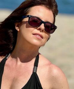 Paulina Koziejowska żegna wakacje, wyginając się na plaży
