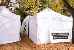 Medycy zmienią formę protestu. Koniec białego miasteczka