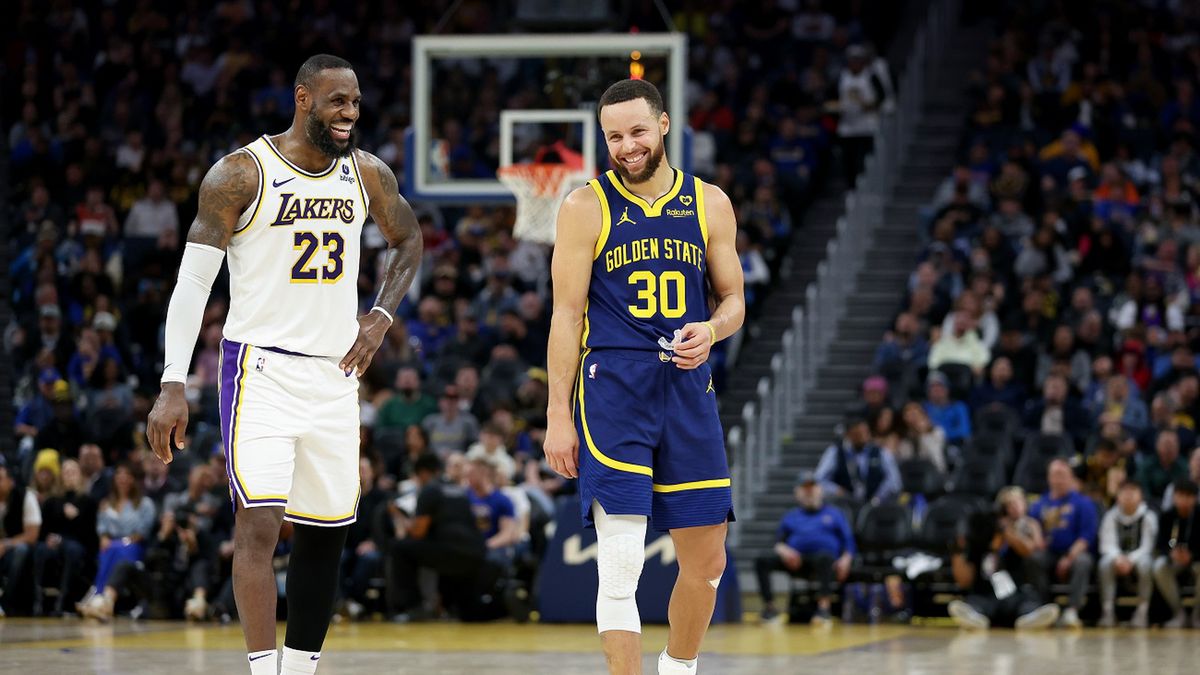 Getty Images / na zdjęciu: LeBron James i Stephen Curry