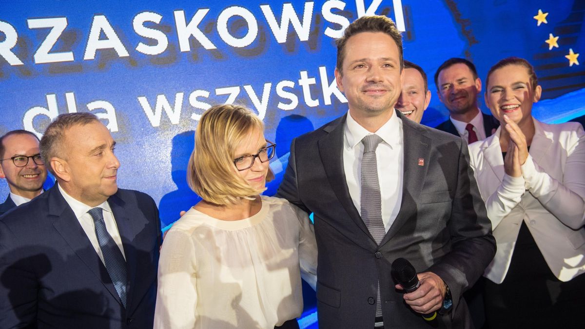 Rafał Trzaskowski ujawnił swoje oświadczenie majątkowe za 2019 rok. Swoje oraz swojej małżonki