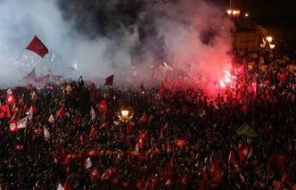 Demonstracje w Tunezji. Policja strzala w powietrze