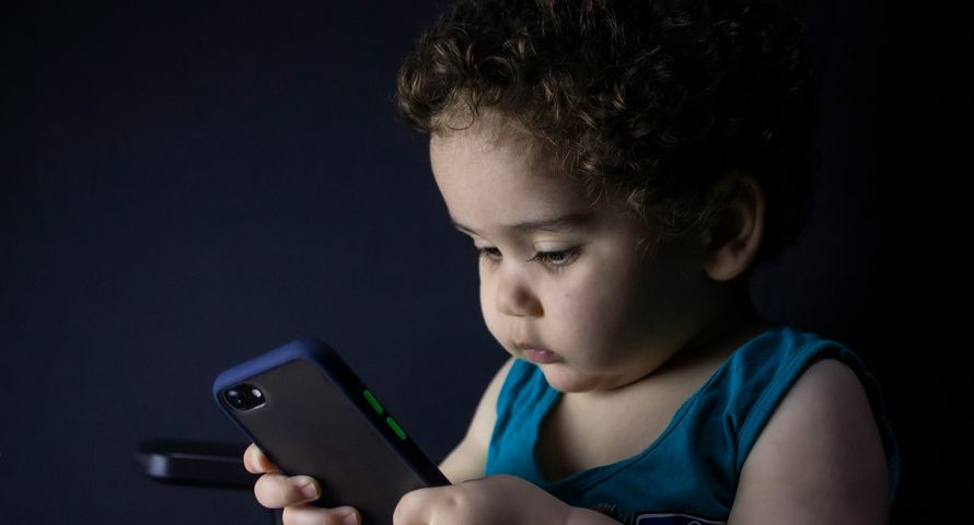 Globalna wojna z social mediami. Turcja chce ograniczyć dzieciom media społecznościowe