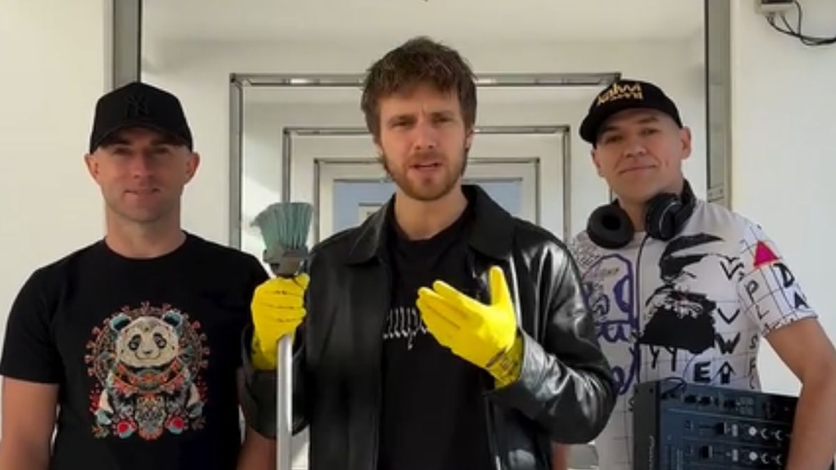 Maciej Musiał chwycił za miotłę. Sprzątał do kultowego hitu "Explosion" duetu Kalwi & Remi