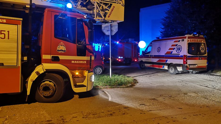 Zawiercie. Dwie osoby ucierpiały w wyniku wybuchu kominka. 