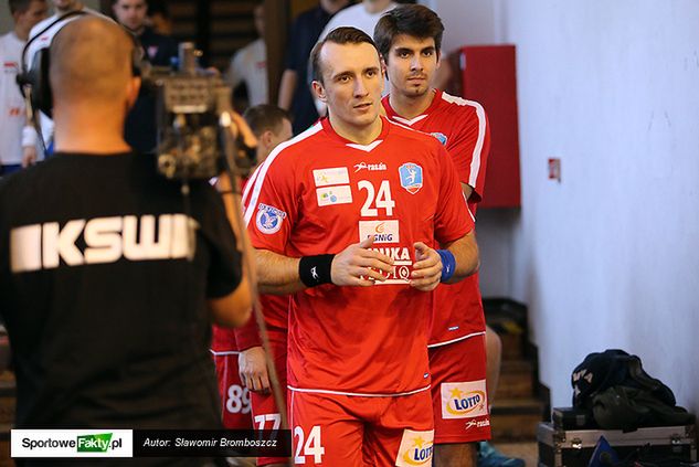 Po okresie gry w Legionowie Tomasz Pomiankiewicz przeniósł się do Ostrowca Św.