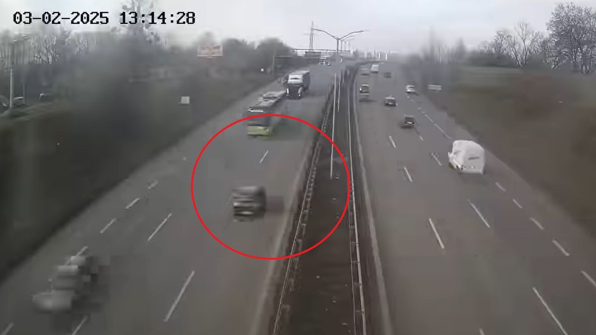 Policjanci pokazali nagranie. Mężczyzna jechał pod prąd