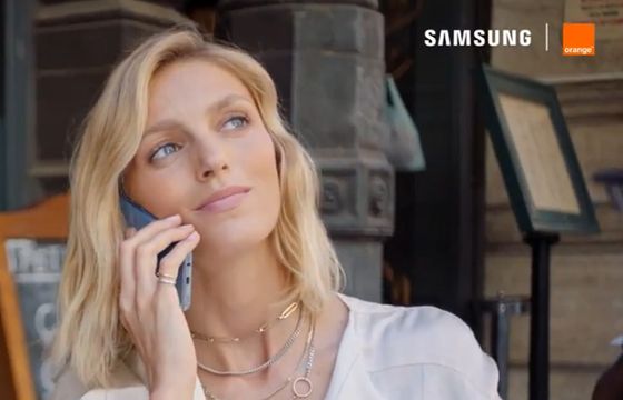 Anja Rubik jako podróżniczka promuje Samsung Galaxy S8 w Orange Love (wideo)