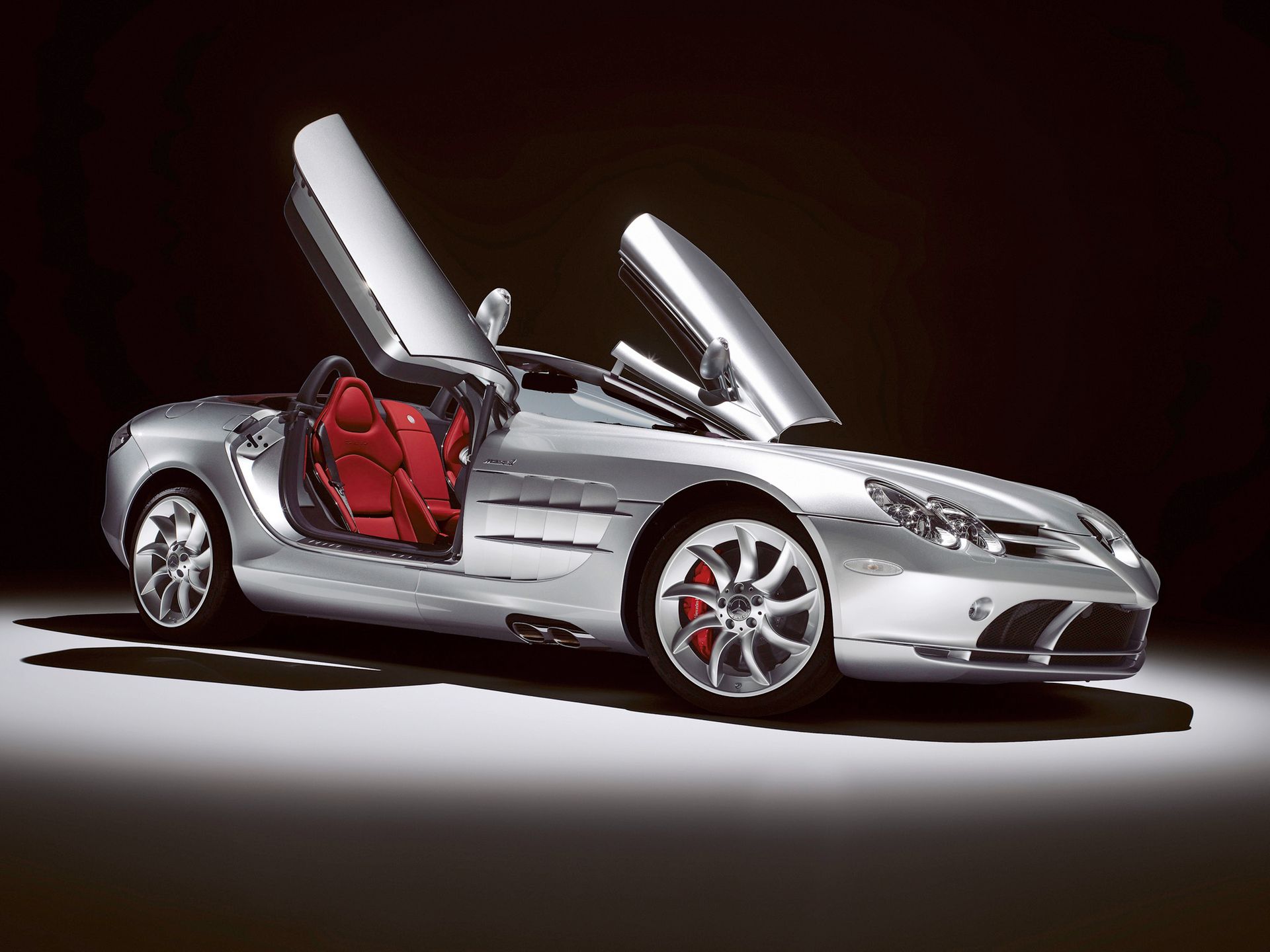 Pokolenie wcześniej: Mercedes-Benz SLR McLaren 51